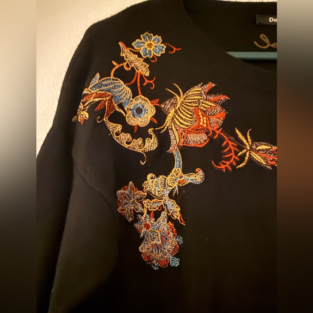 Desigual Embroidered Floral Mixed Media Sweater Tunic Black Orange - Picture 3 of 4